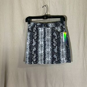 NWT Womens black white snake print skirt size 9